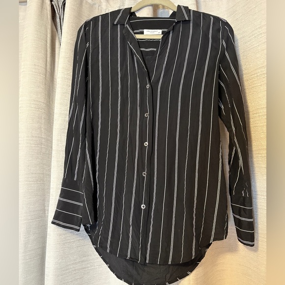 EQUIPMENT| MAY WALL STREET PIGMENT BUTTON UP - Picture 1 of 5